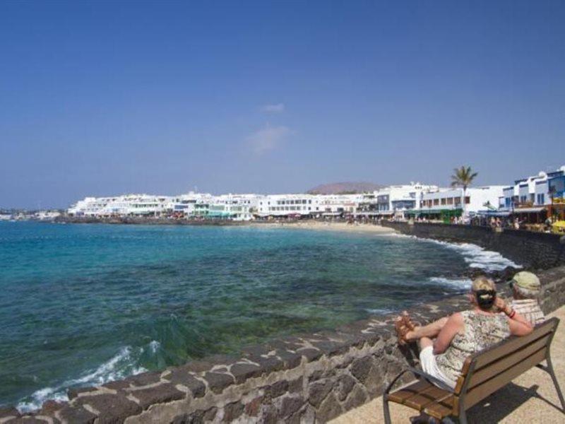 La Avenida Apartamentos Playa Blanca  Exteriör bild
